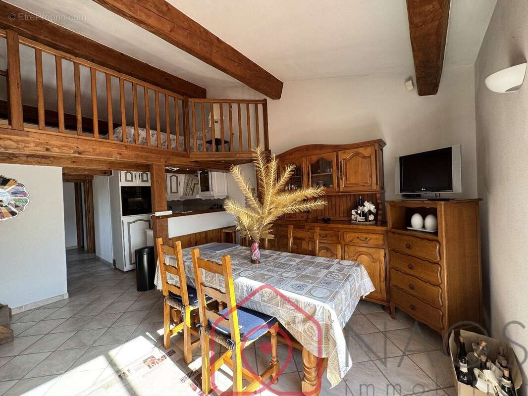 Maison à PUGET-SUR-ARGENS