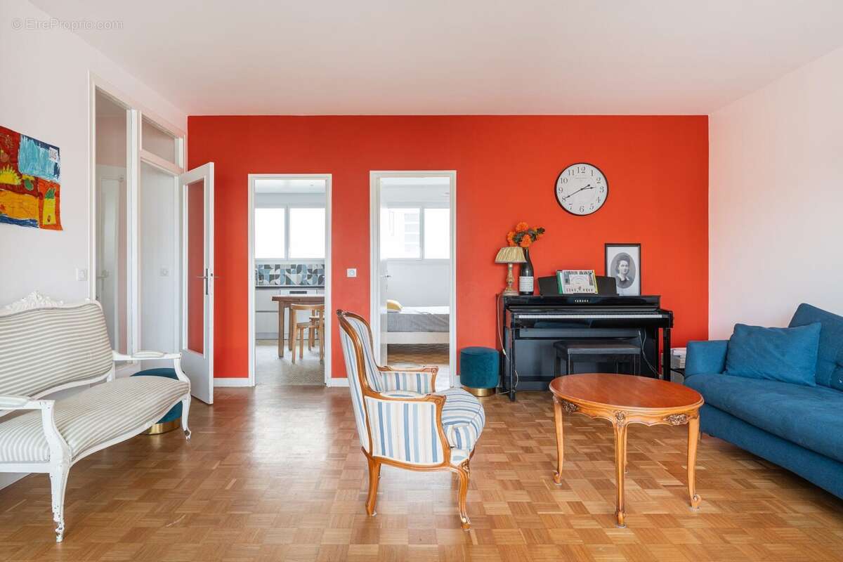 Appartement à LA GARENNE-COLOMBES