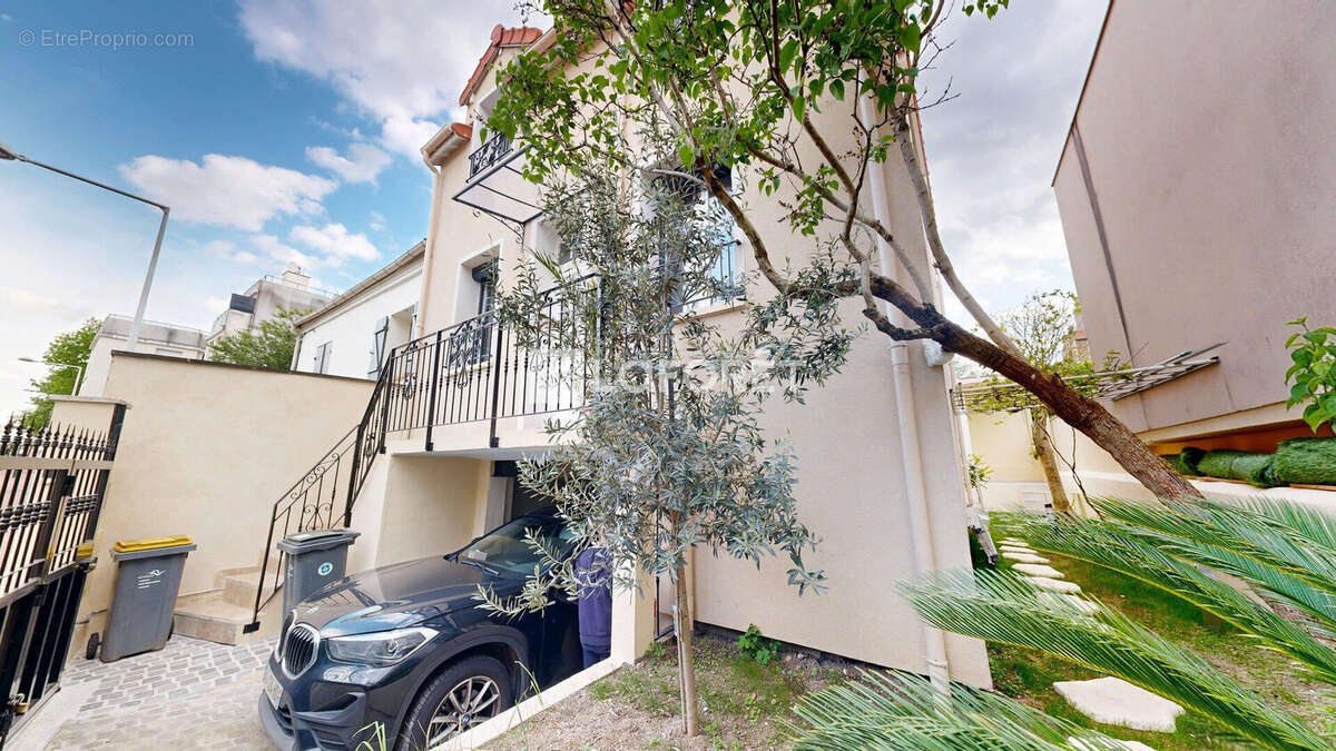 Maison à NANTERRE