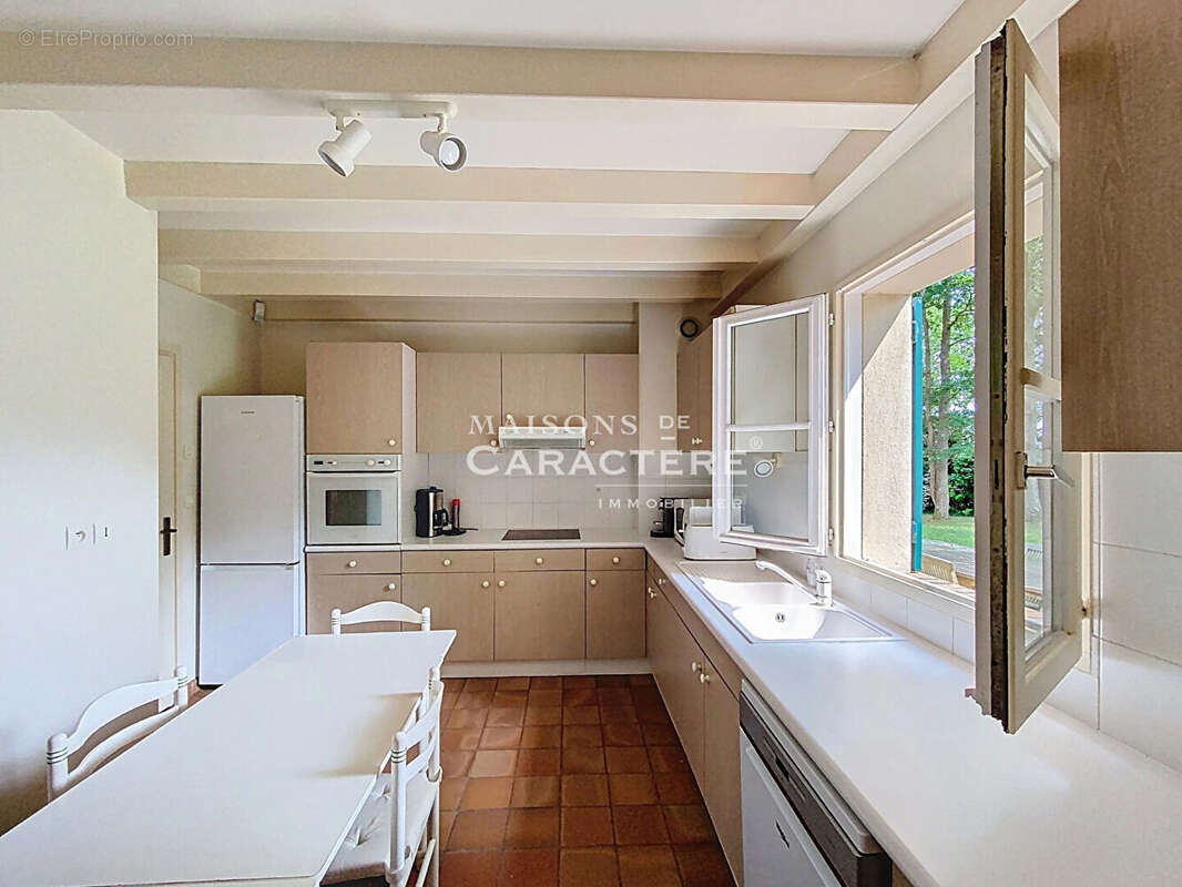 Maison à CRESPIERES