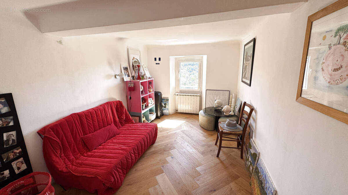 Maison de village T5 à Magagnosc - photo 7