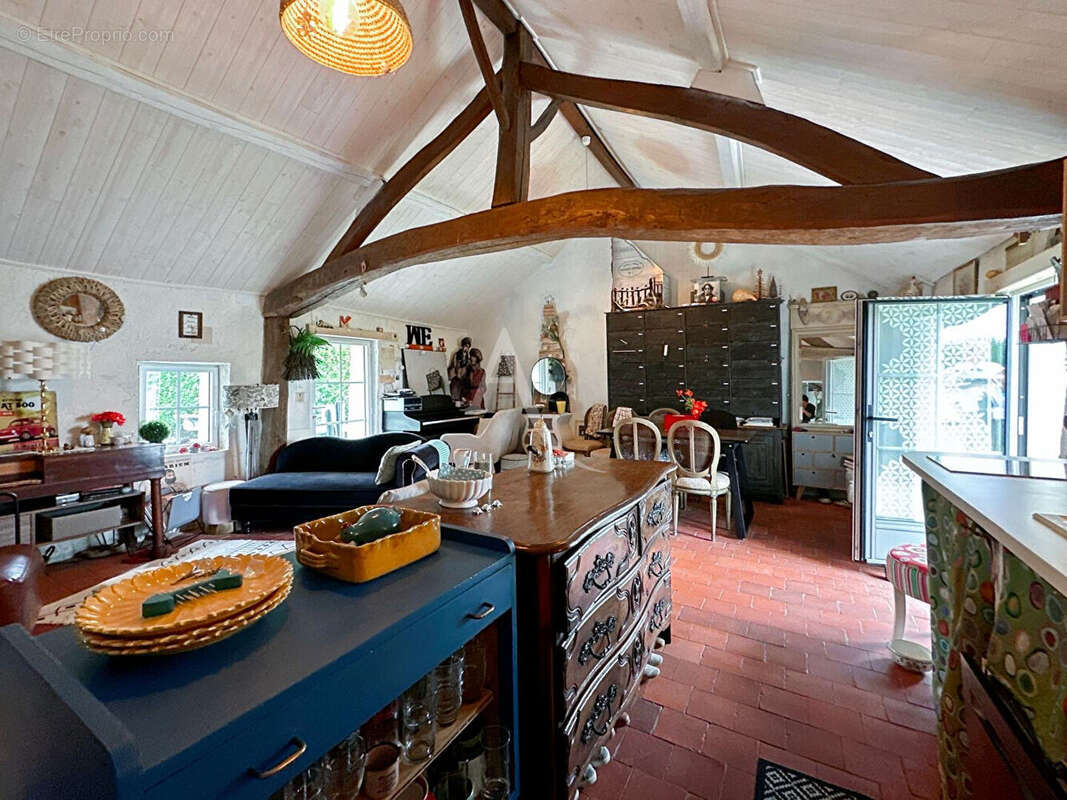 Maison à LE PERRIER