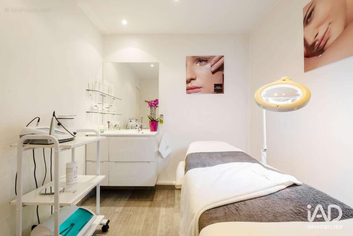 Photo 2 - Commerce à PARIS-5E