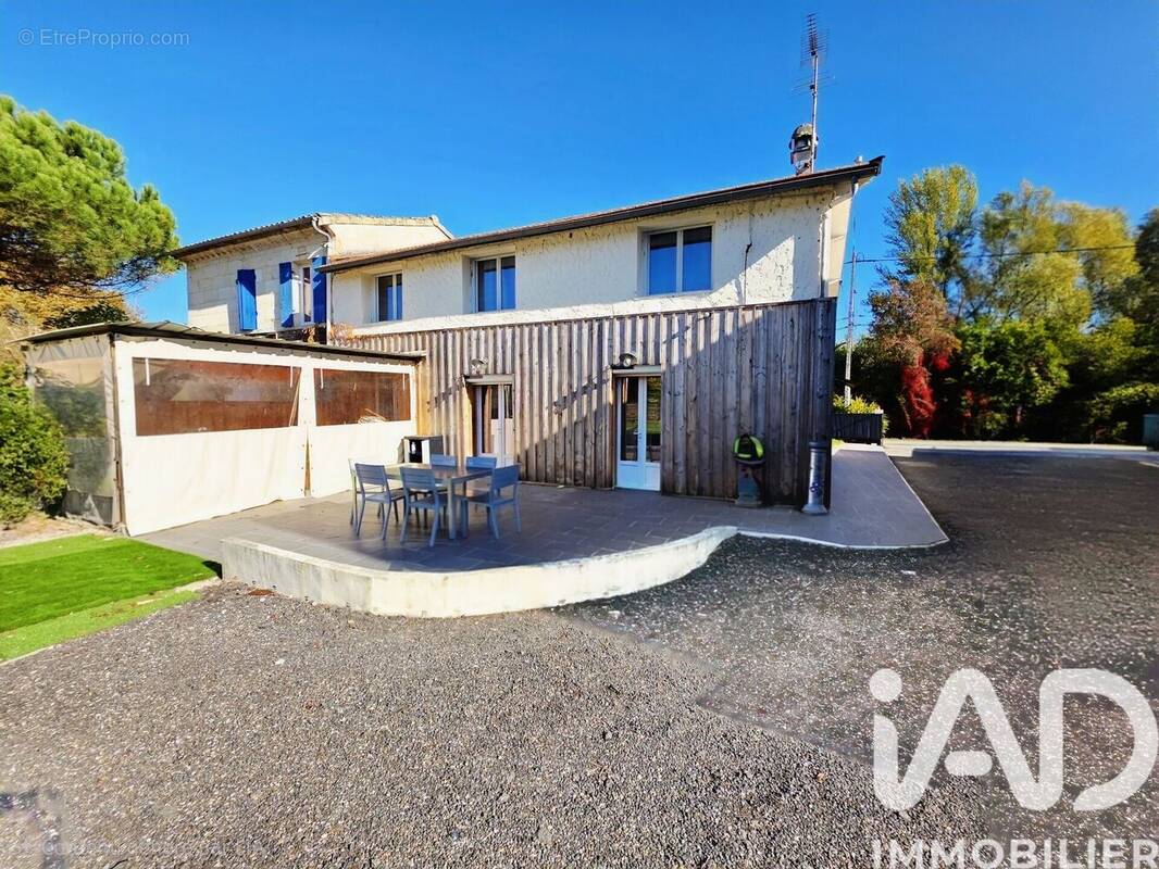 Photo 1 - Maison à IZON