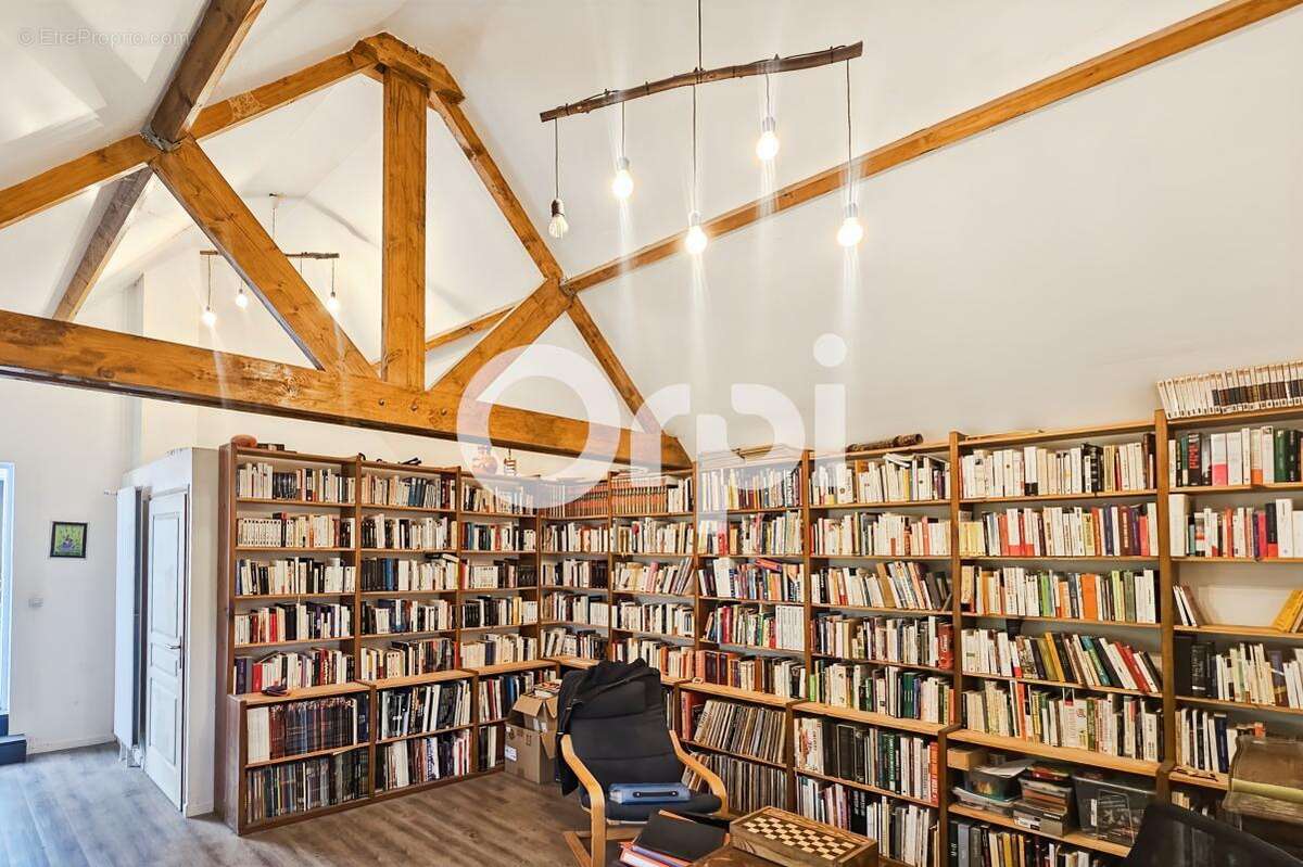 À vendre – fermette rénovée avec dépendances - photo 2