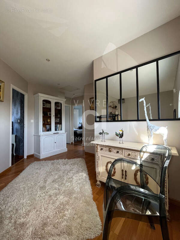 Maison à LA CHAPELLE-BASSE-MER