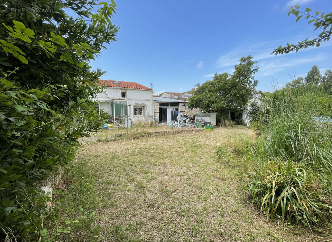 Maison à SAINT-AGNANT