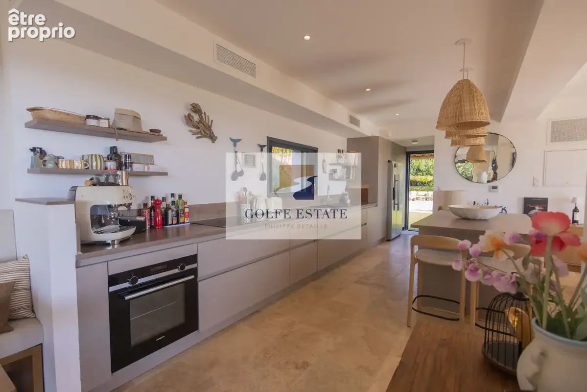 Villa rénovée, 3 chambres, piscine et vue mer - photo 9