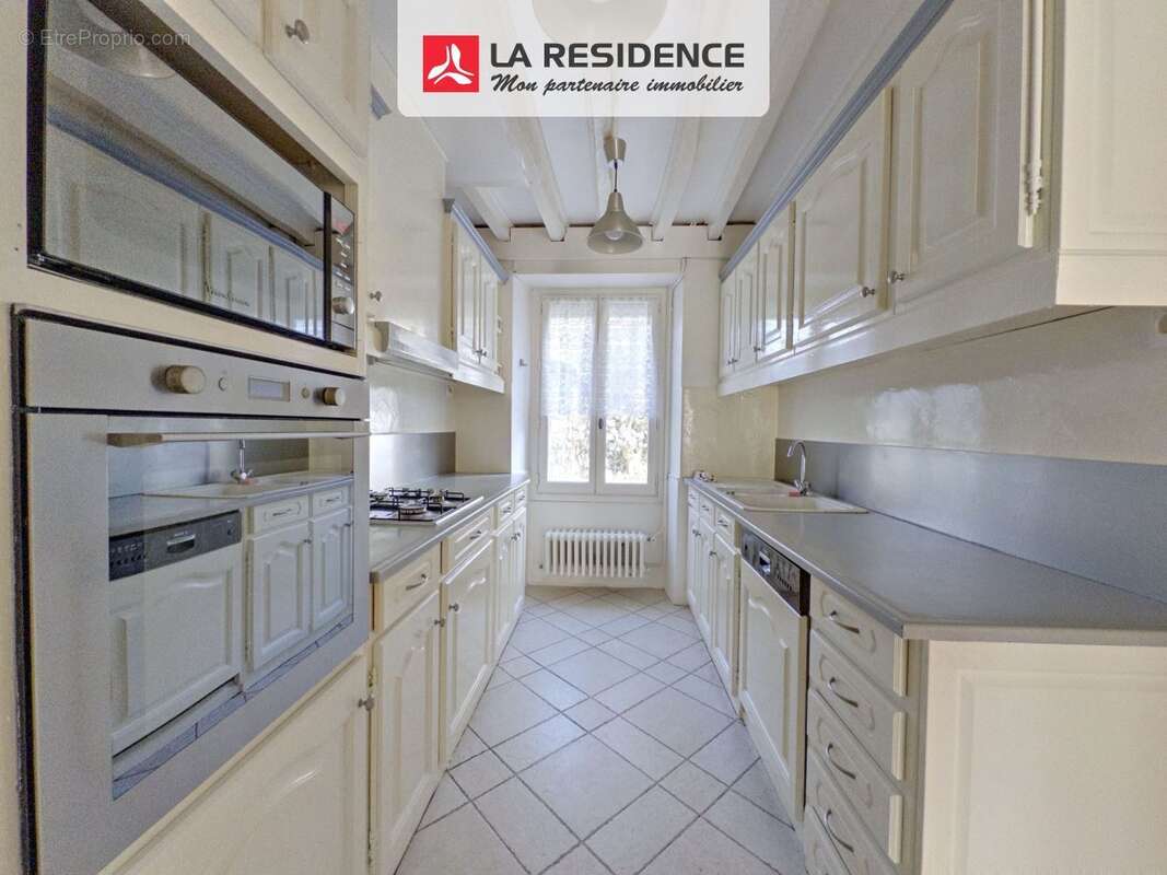 Maison 245 m² à Maule  - photo 5
