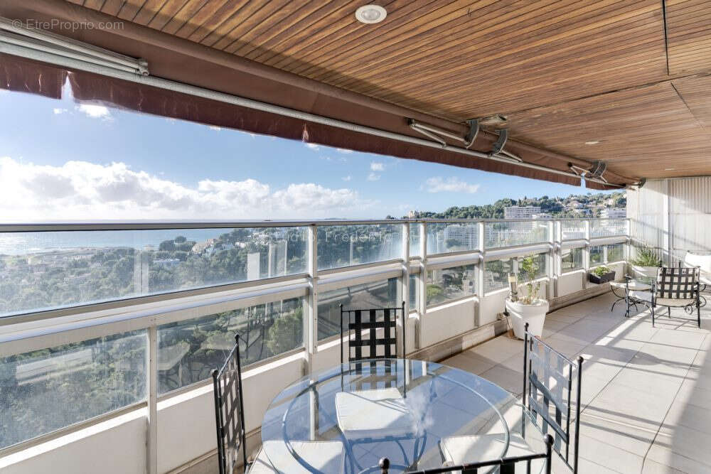 Appartement à MARSEILLE-8E