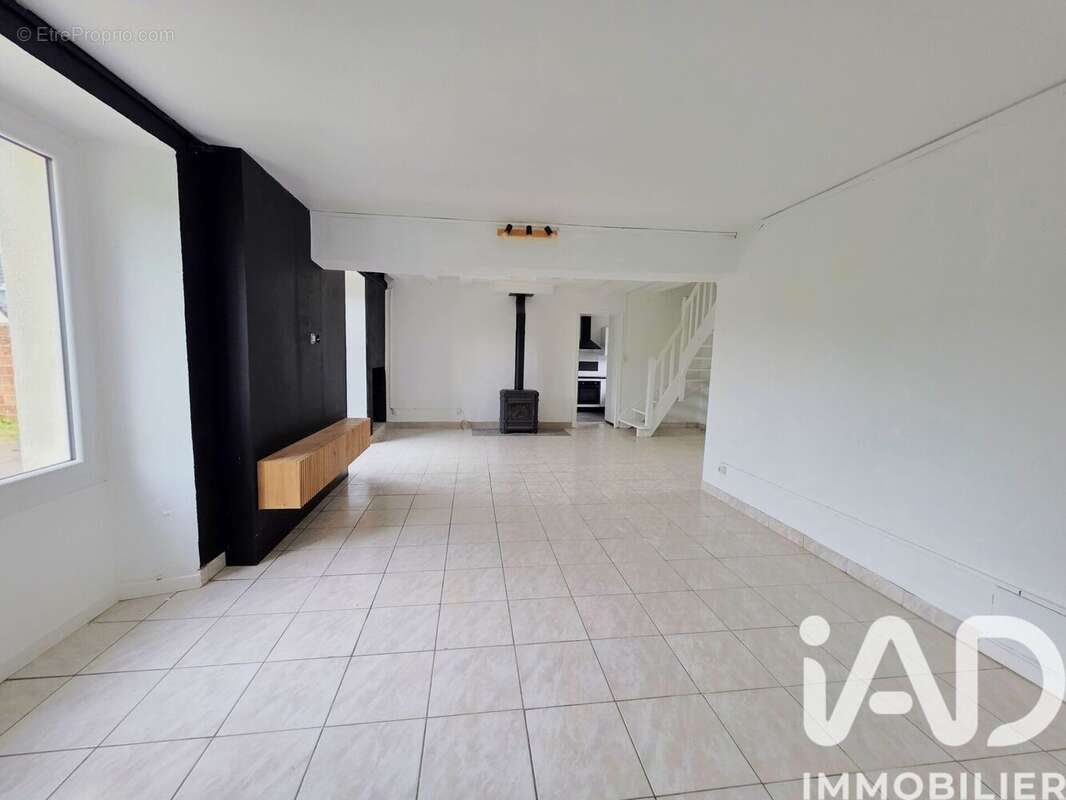 Maison 95 m² à Umpeau  - photo 6