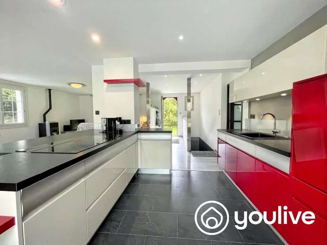 Maison 114 m² + atelier 100 m² + terrain 2 910 m² - travaux à prévoir - prix négociable - photo 3