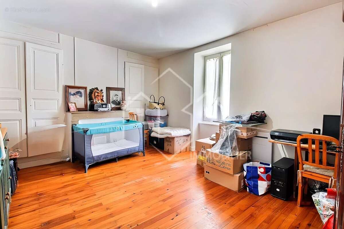 immeuble de rapport comportant 2 appartements T4 + terrain constructible - photo 16