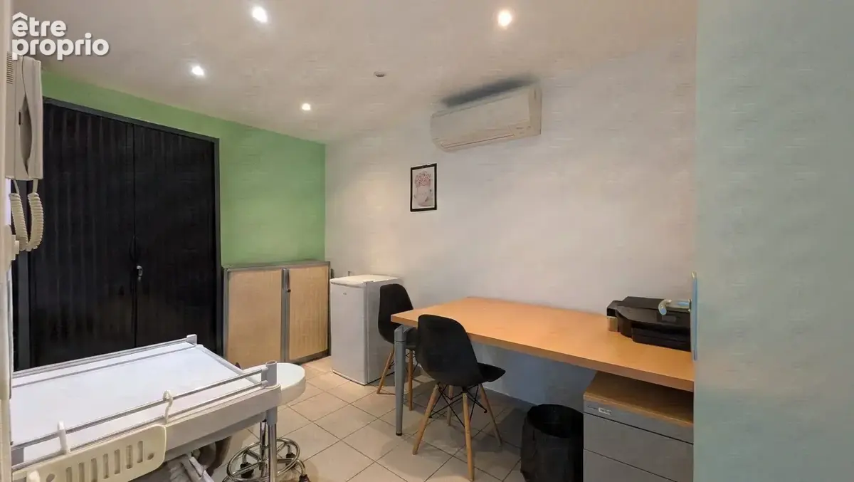Bureau 8m² loué
