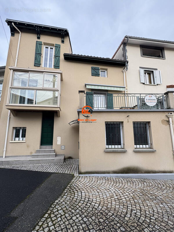 Maison de ville Blanzat 3 chambres agence immobilière BSLE bien se loger ensemble Mathieu GALLAIS immobilier - Maison à BLANZAT