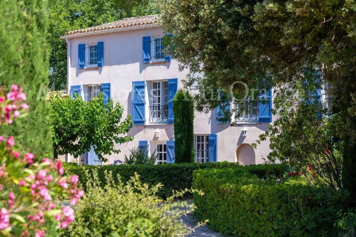 Maison à LE CANNET-DES-MAURES