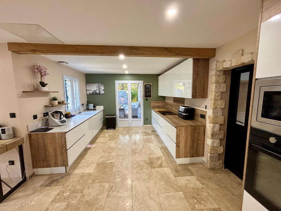 Maison à SUZE-LA-ROUSSE