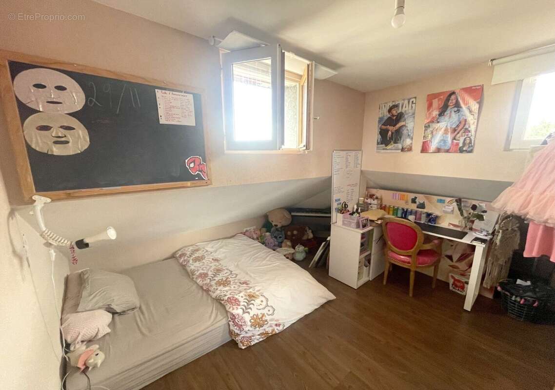 Appartement à LA ROCHE-SUR-FORON