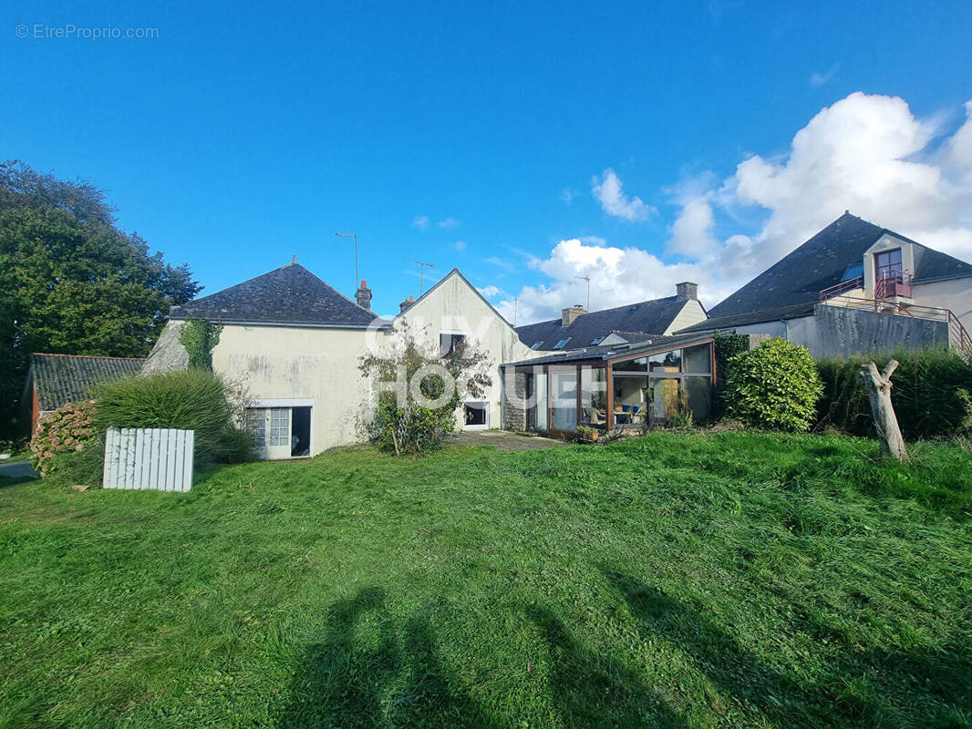 Maison à LARRE