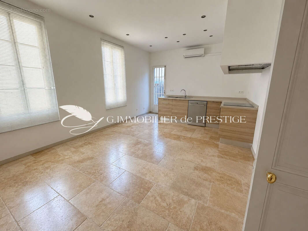 En exclusivité un hôtel particulier d'exception au cœur du patrimoine de Carpentras - photo 5
