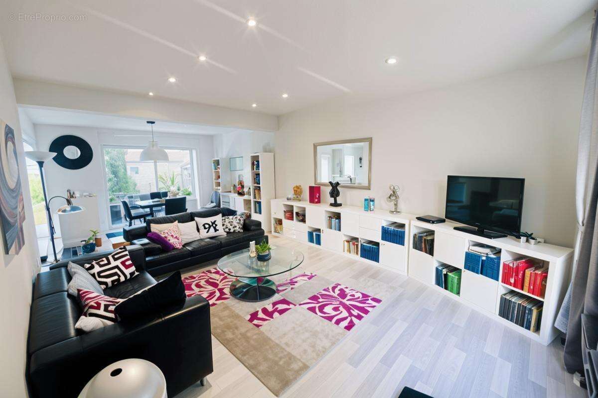 Maison à CHAMPS-SUR-MARNE