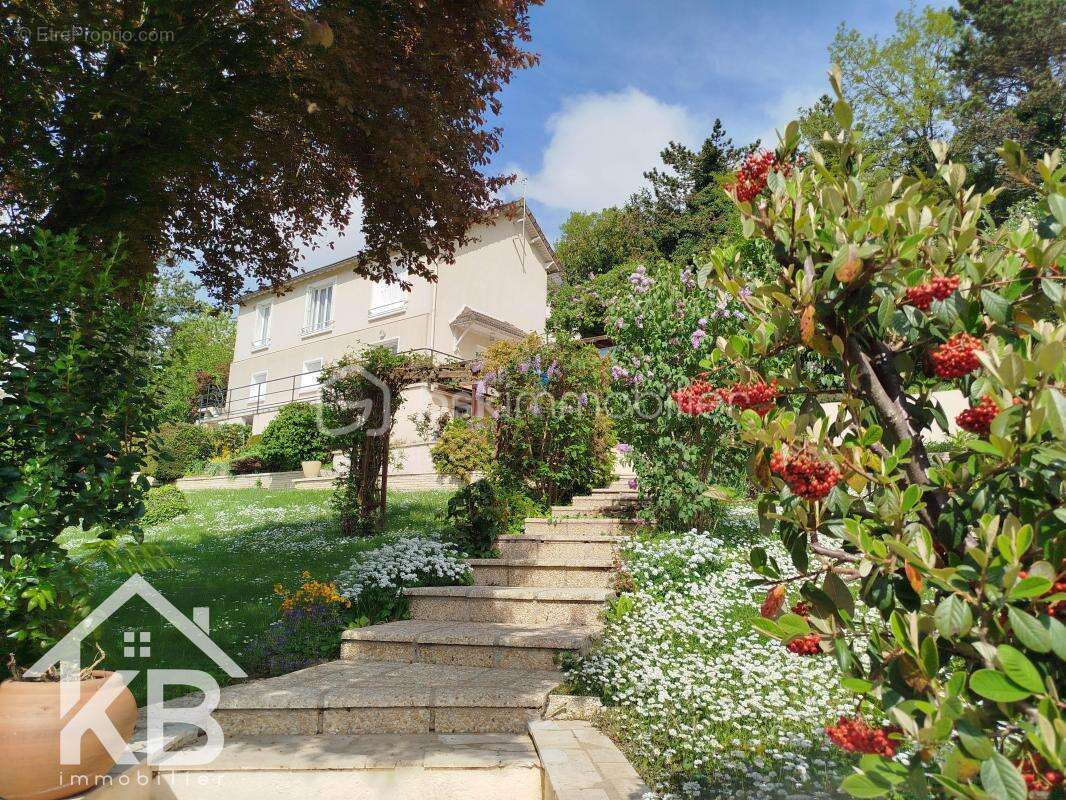 Maison à SOUPPES-SUR-LOING