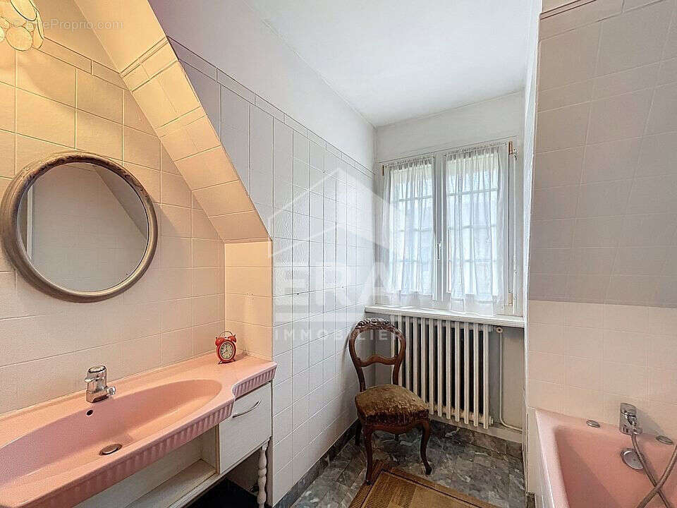 Maison à ARPAJON