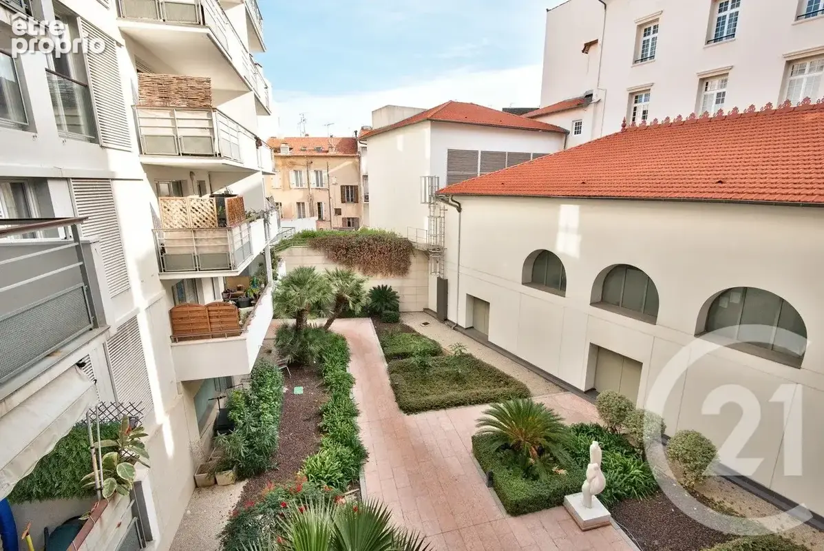 Appartement 3 pièces 74 m² à vendre à Antibes (06600) - photo 9
