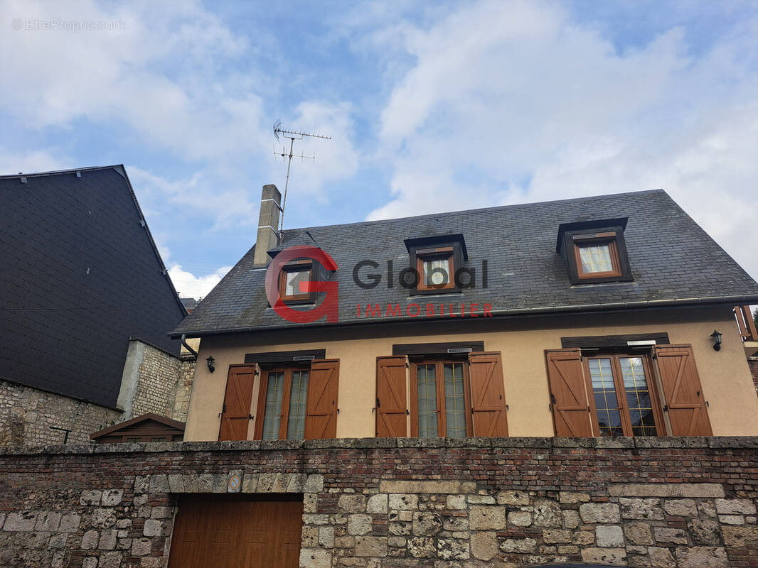 Maison à CAUDEBEC-EN-CAUX