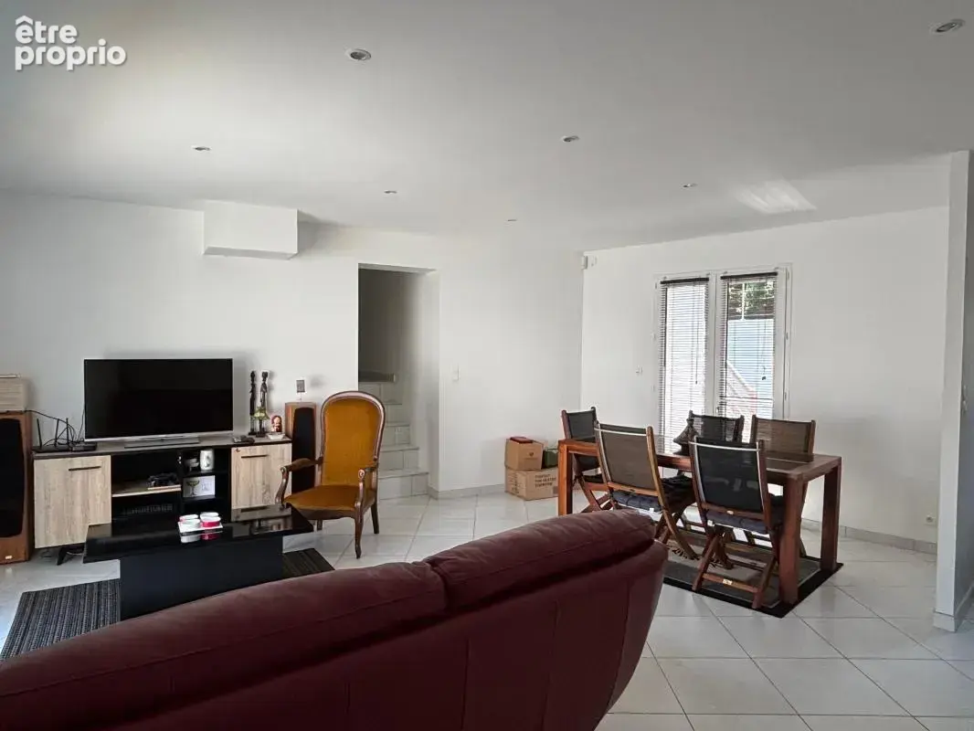 Maison à vendre à Chaucre – À seulement 500 mètres de la plage - photo 7