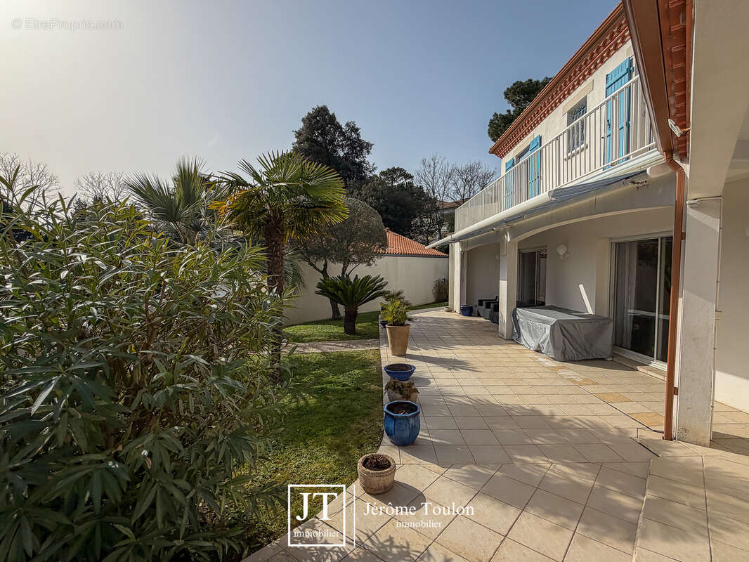 Maison à SAINT-PALAIS-SUR-MER