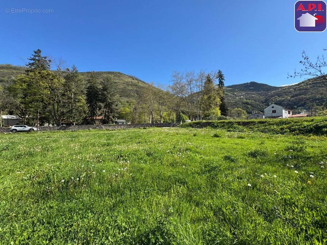 Terrain à TARASCON-SUR-ARIEGE