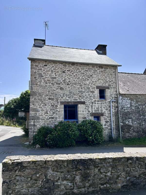Maison à LE GOURAY