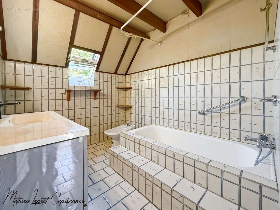 Maison en pierre apparente à vendre 3 pièces LA BACHELLERIE (24)  72 m² – 2 chambres – terrain 1744 M² - photo 8