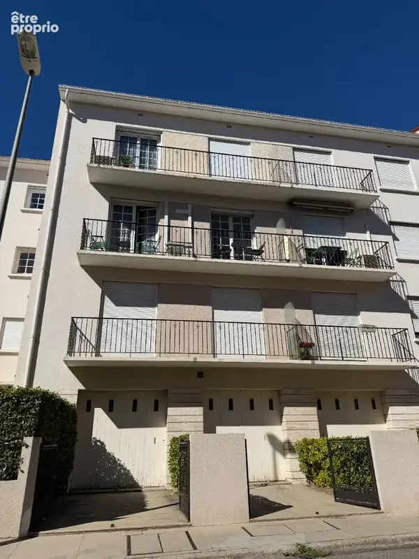 Clos banet t2 dernier etage + garage balcon cave - photo 9