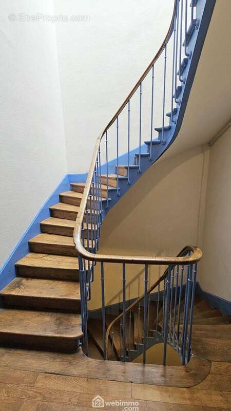 Des parties communes entretenues. - Appartement à MELUN