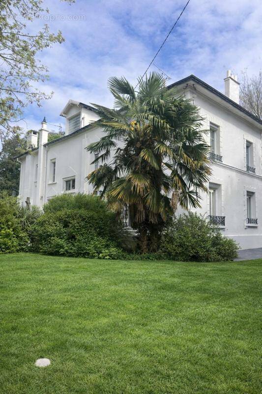 Maison à SAINT-MAUR-DES-FOSSES