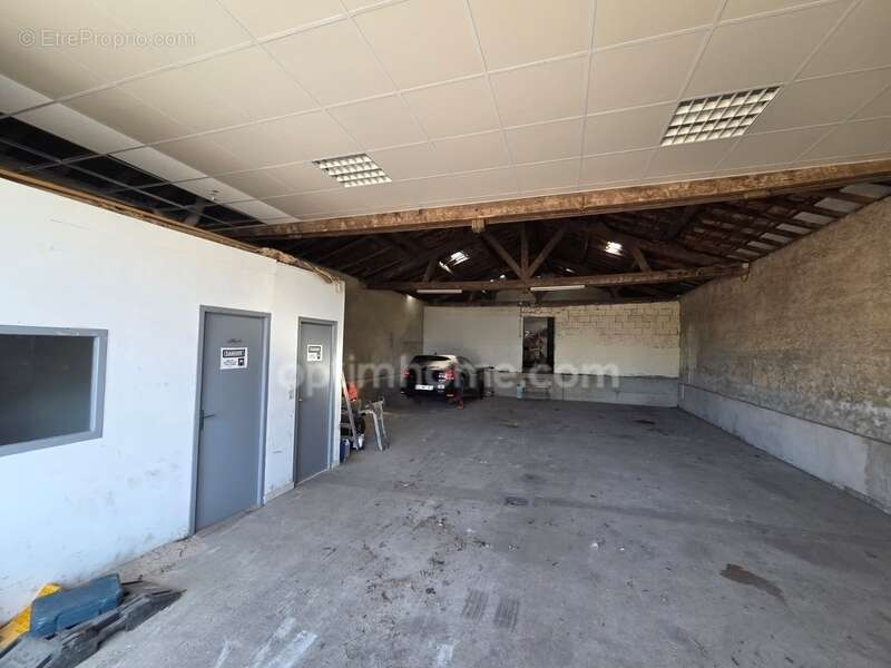 A VENDRE!!! ensemble de rapport déjà loué comprenant un entrepôt et un studio - photo 16