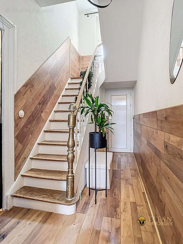 Maison de 120 m² avec 3 chambres, terrasse exposée sud à Dunkerque (59640) - Maison à DUNKERQUE