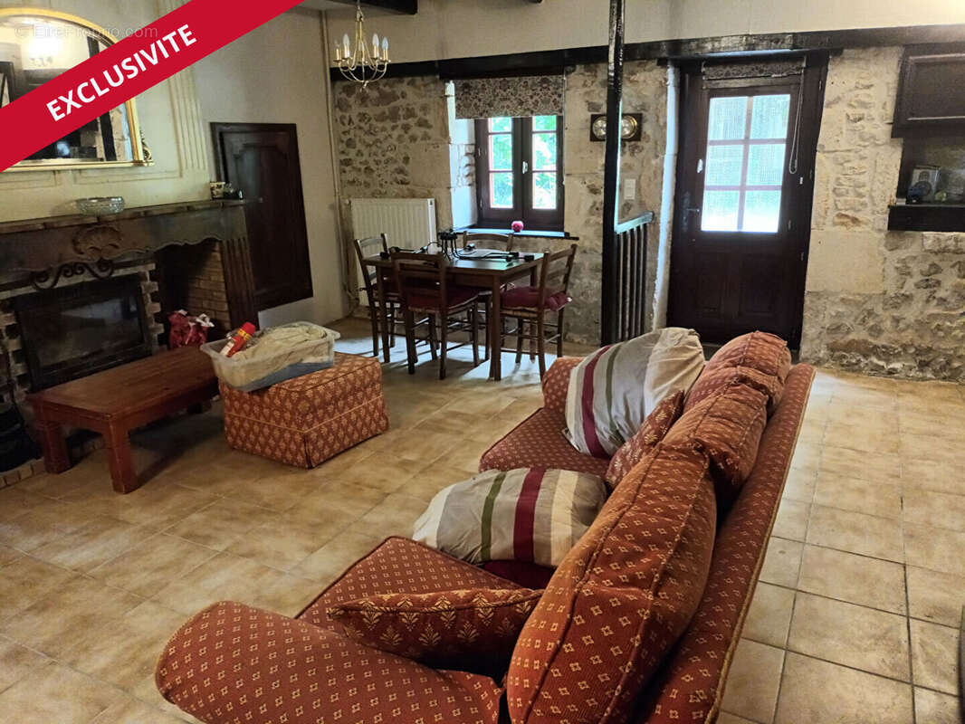 Maison 220m² à valence-en-poitou - photo 12