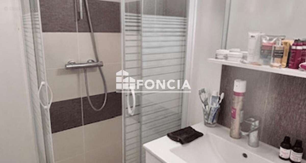 Appartement à JUZIERS