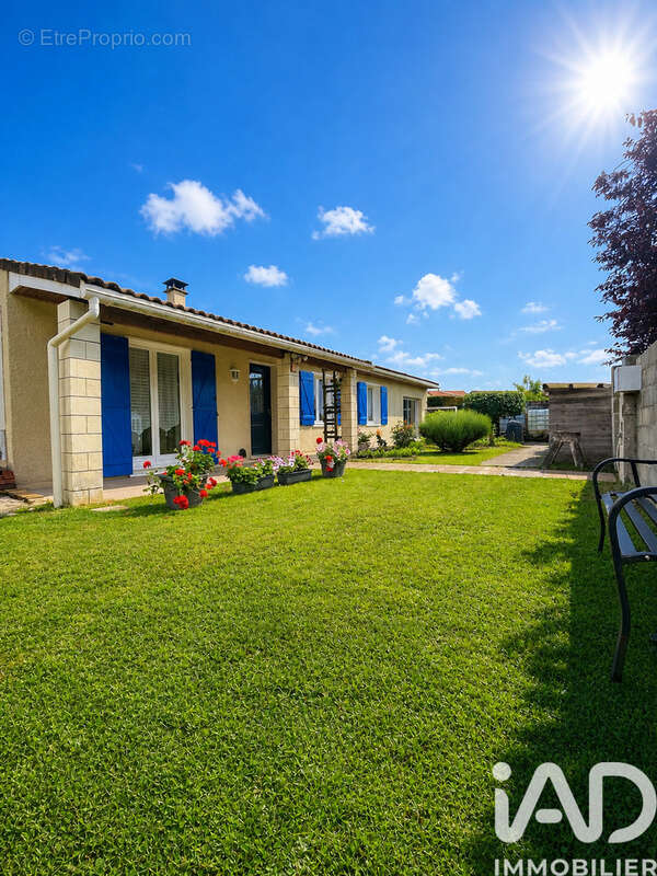 Photo 2 - Maison à SAINT-LOUBES
