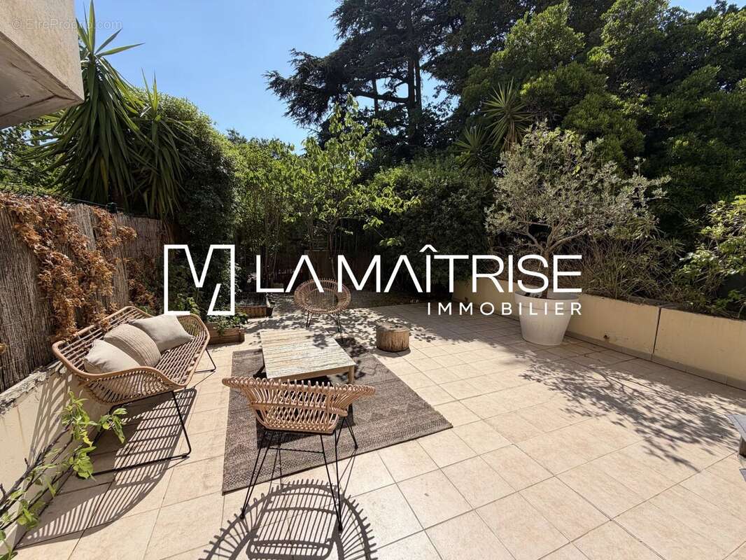 Appartement à MARSEILLE-9E