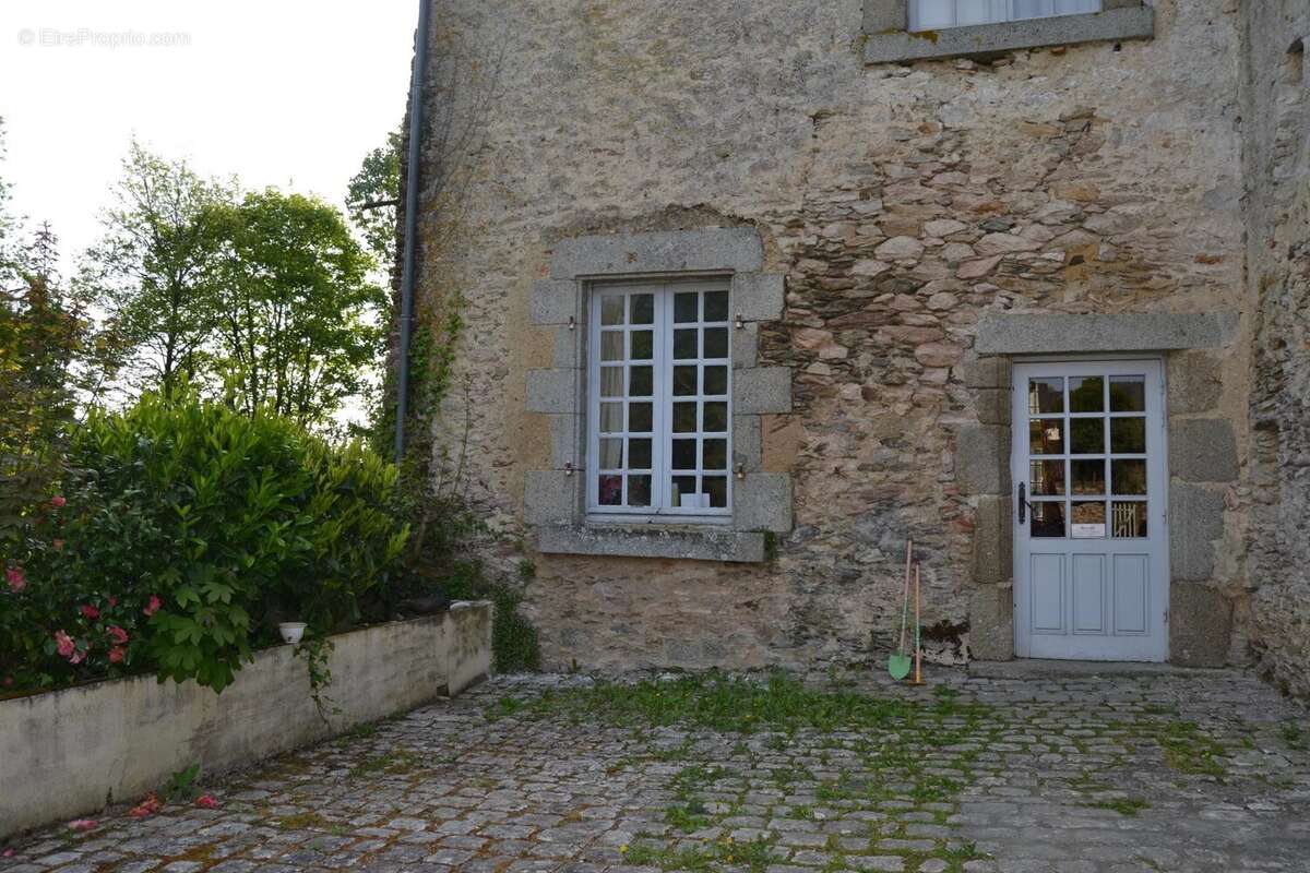 Maison à LAVAL