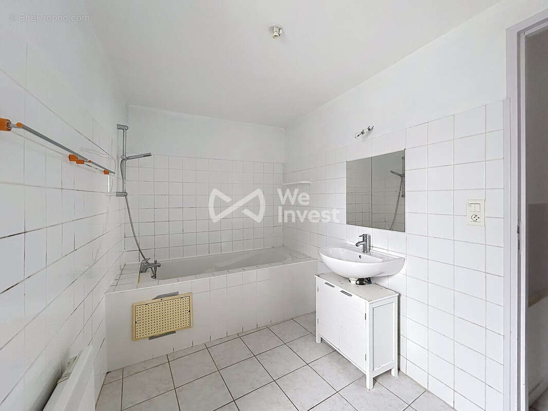 Maison à VILLENEUVE-MINERVOIS