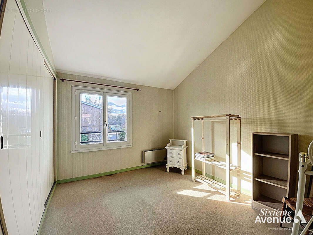 Maison à SAINT-SYMPHORIEN-D'OZON