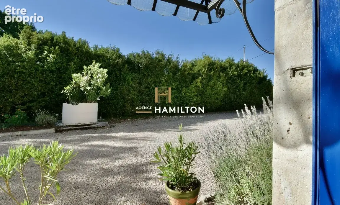 Superbe maison en pierre rénovée, avec bois et terrains attenants - photo 18