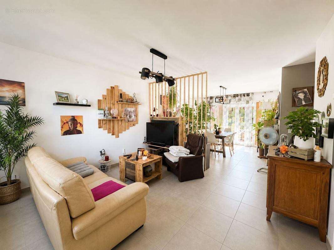 Maison à COURCON