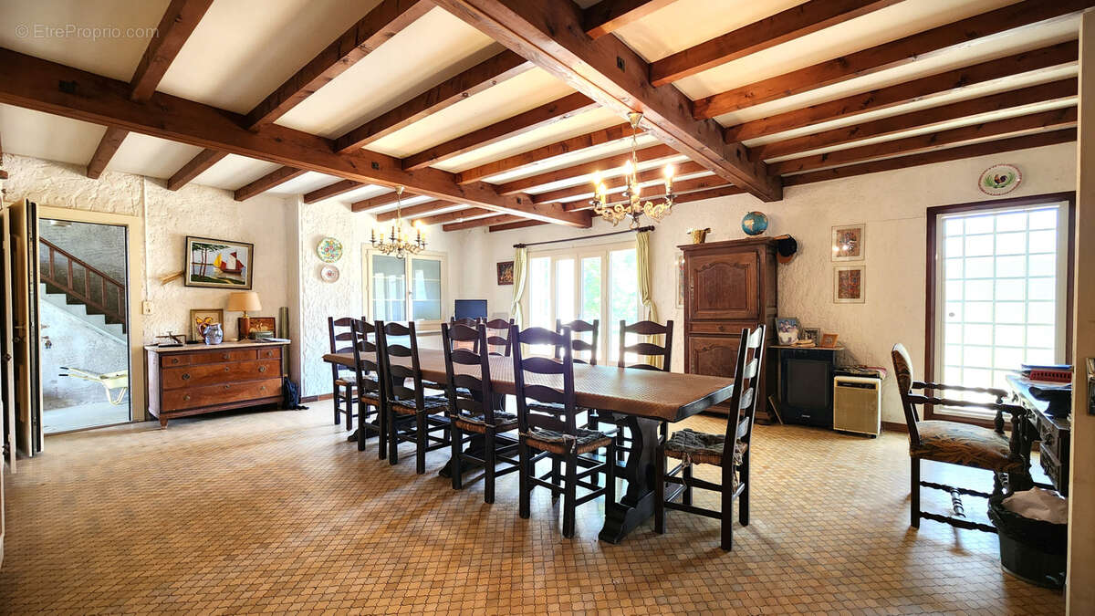 Maison à LA LANDE-DE-FRONSAC