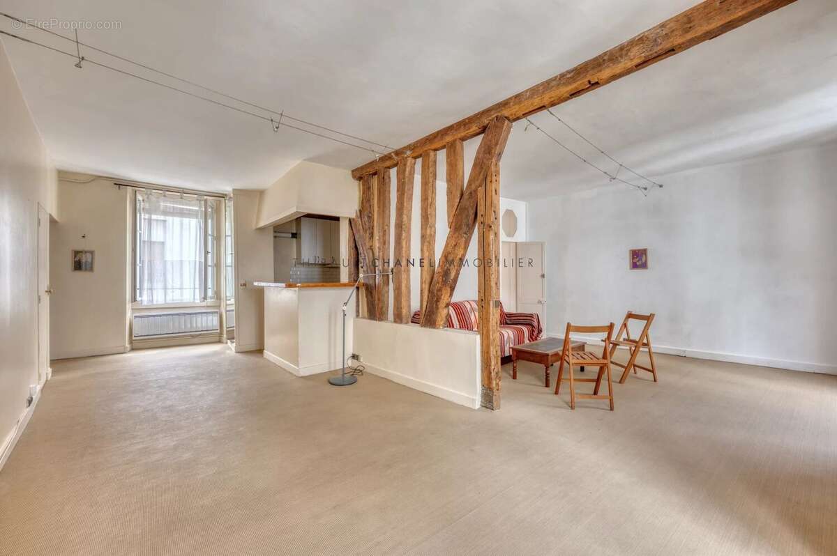 Appartement à PARIS-4E